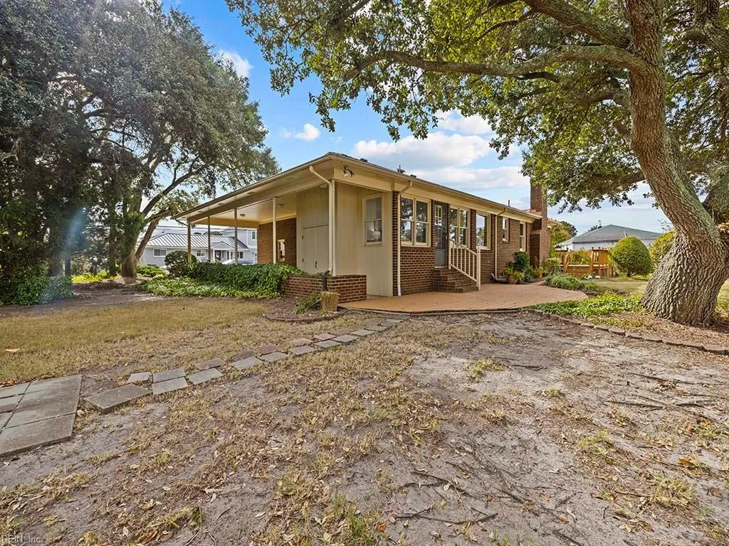 Virginia Beach, Virginia 23451, United States, 3 Bedrooms Bedrooms, ,3 BathroomsBathrooms,Residential,Pending,33985