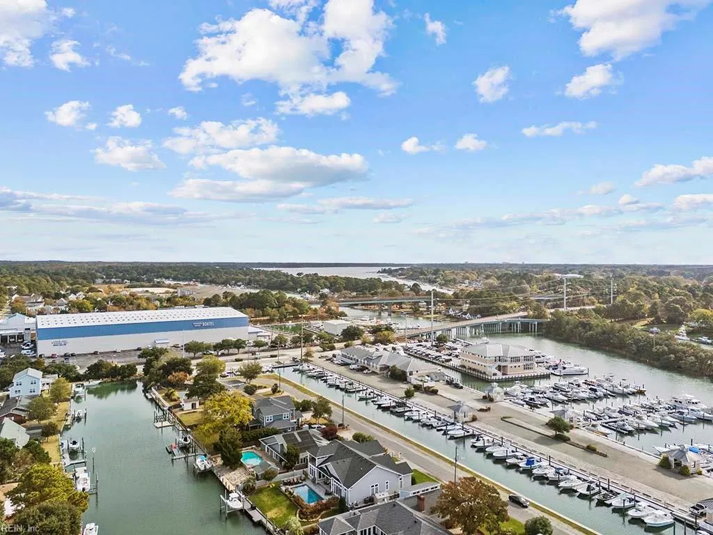 Virginia Beach, Virginia 23451, United States, 3 Bedrooms Bedrooms, ,3 BathroomsBathrooms,Residential,Pending,33985