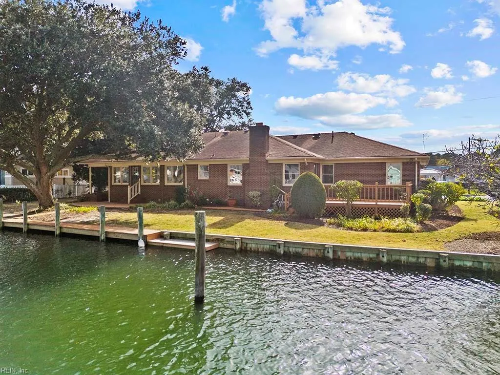 Virginia Beach, Virginia 23451, United States, 3 Bedrooms Bedrooms, ,3 BathroomsBathrooms,Residential,Pending,33985