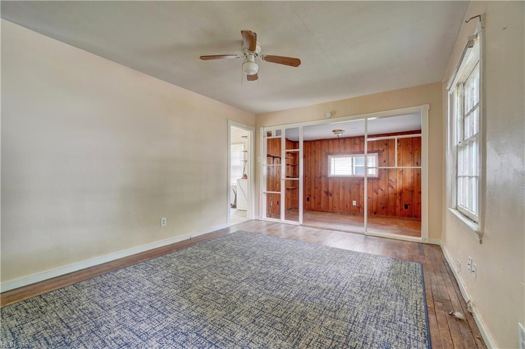 10 Dotson DR