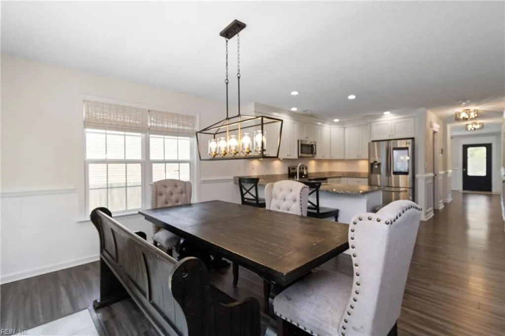 Portsmouth, Virginia 23702, United States, 4 Bedrooms Bedrooms, ,3 BathroomsBathrooms,Residential,Active,136403