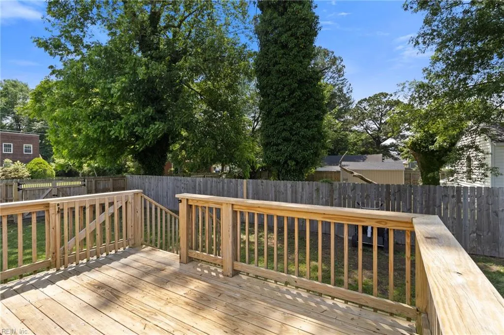 Portsmouth, Virginia 23702, United States, 4 Bedrooms Bedrooms, ,3 BathroomsBathrooms,Residential,Active,136403