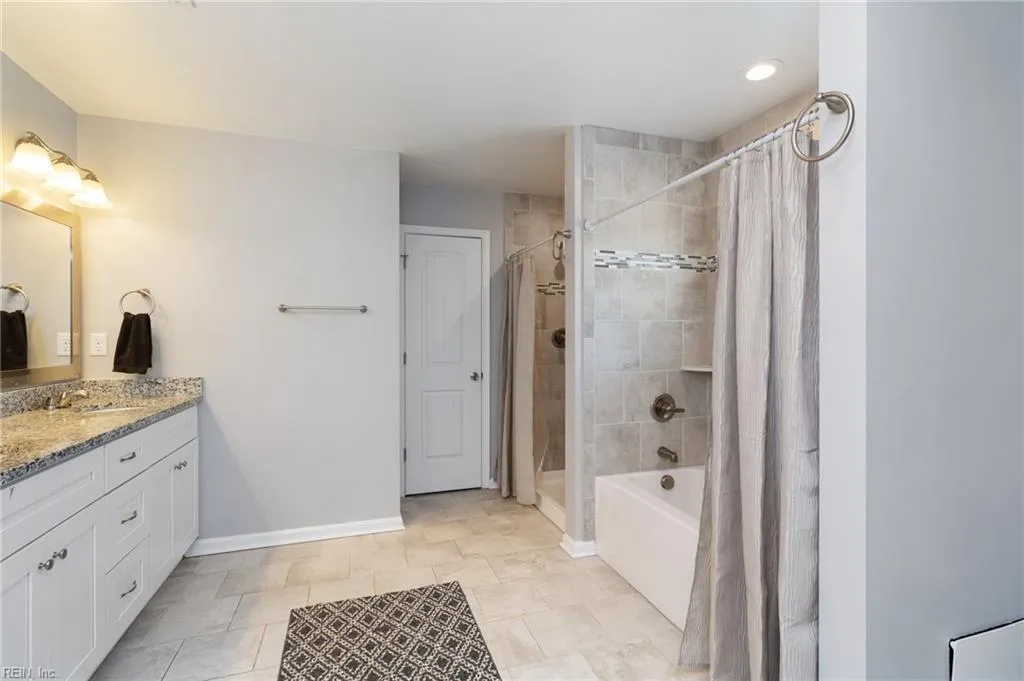 Portsmouth, Virginia 23702, United States, 4 Bedrooms Bedrooms, ,3 BathroomsBathrooms,Residential,Active,136403