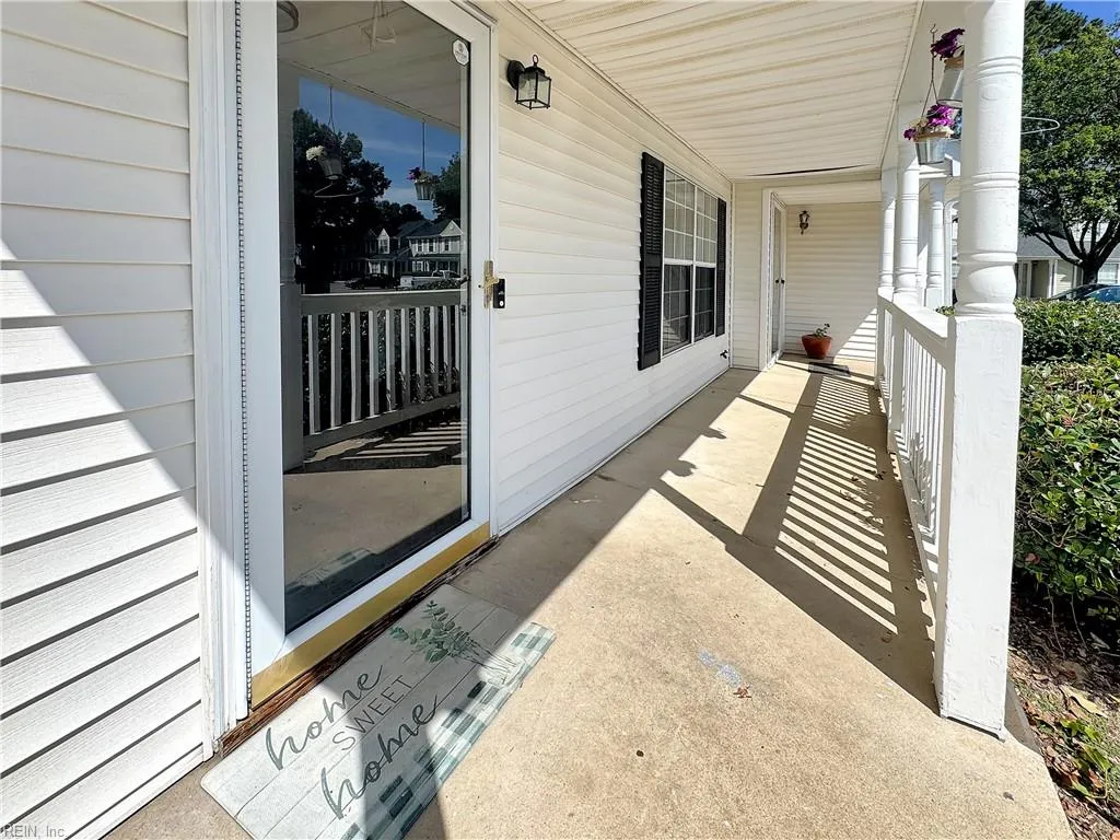 Hampton, Virginia 23666, United States, 3 Bedrooms Bedrooms, ,3 BathroomsBathrooms,Residential,Active,214637