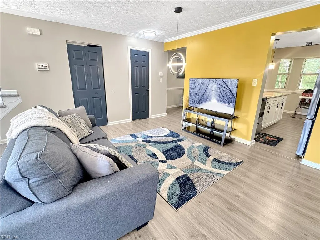 Hampton, Virginia 23666, United States, 3 Bedrooms Bedrooms, ,3 BathroomsBathrooms,Residential,Active,214637