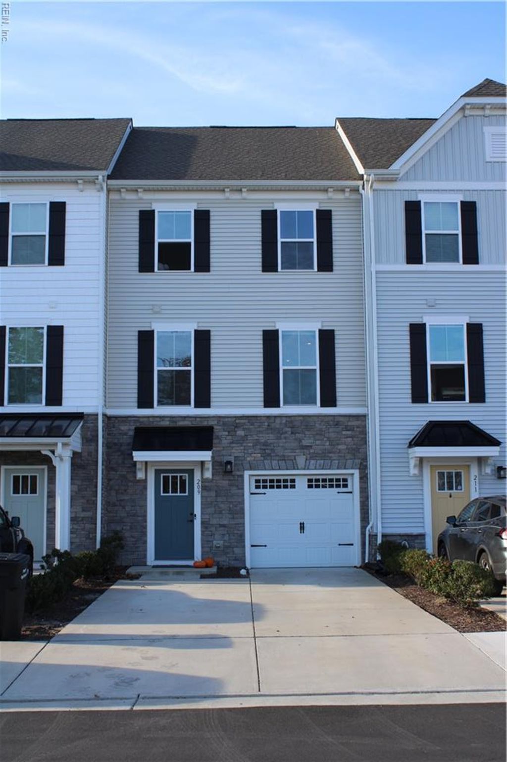 Photo of 209 Falcon Avenue, Portsmouth, VA 23701 (MLS # 10608709)