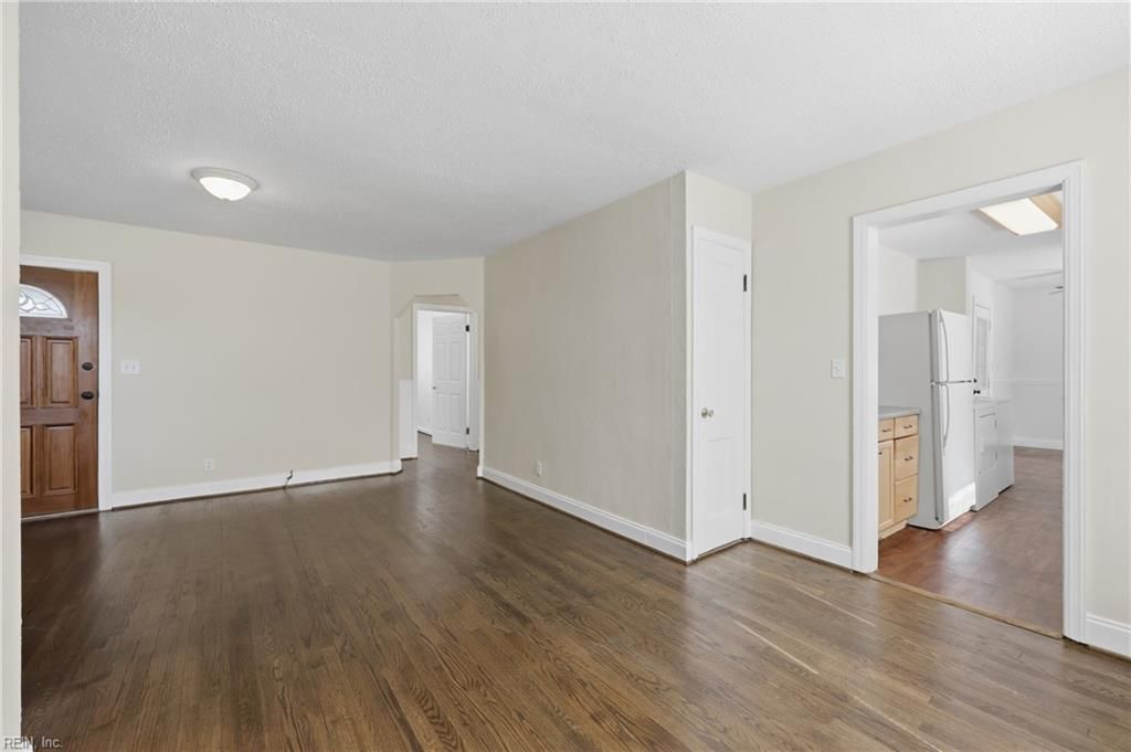 Photo of 318 E Evans Street, Norfolk, VA 23503 (MLS # 10636879)