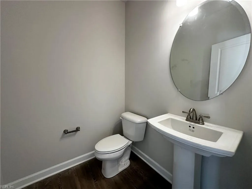 Suffolk, Virginia 23434, United States, 3 Bedrooms Bedrooms, ,3 BathroomsBathrooms,Residential,Pending,28210