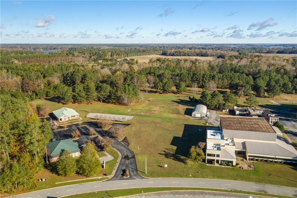 1+ AC Hillpoint DR