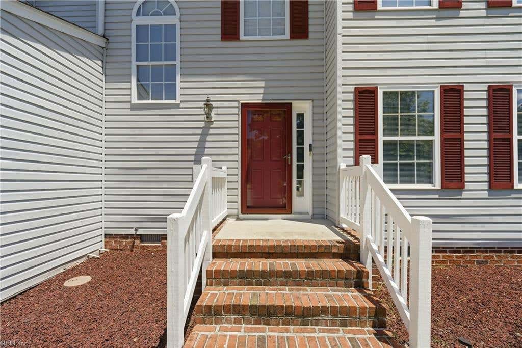 Photo of 202 Vixen Court, Yorktown, VA 23693 (MLS # 10637824)