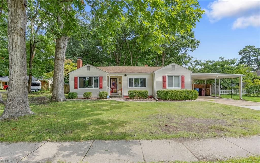 Photo of 3037 Tyre Neck Road, Chesapeake, VA 23321 (MLS # 10618162)