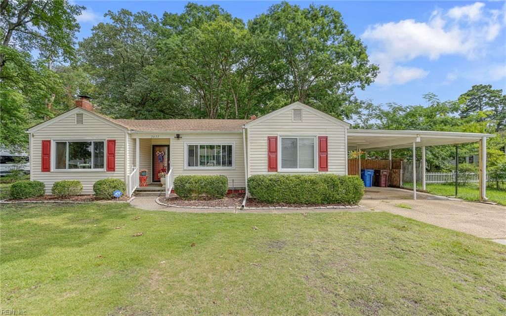Photo of 3037 Tyre Neck Road, Chesapeake, VA 23321 (MLS # 10618162)