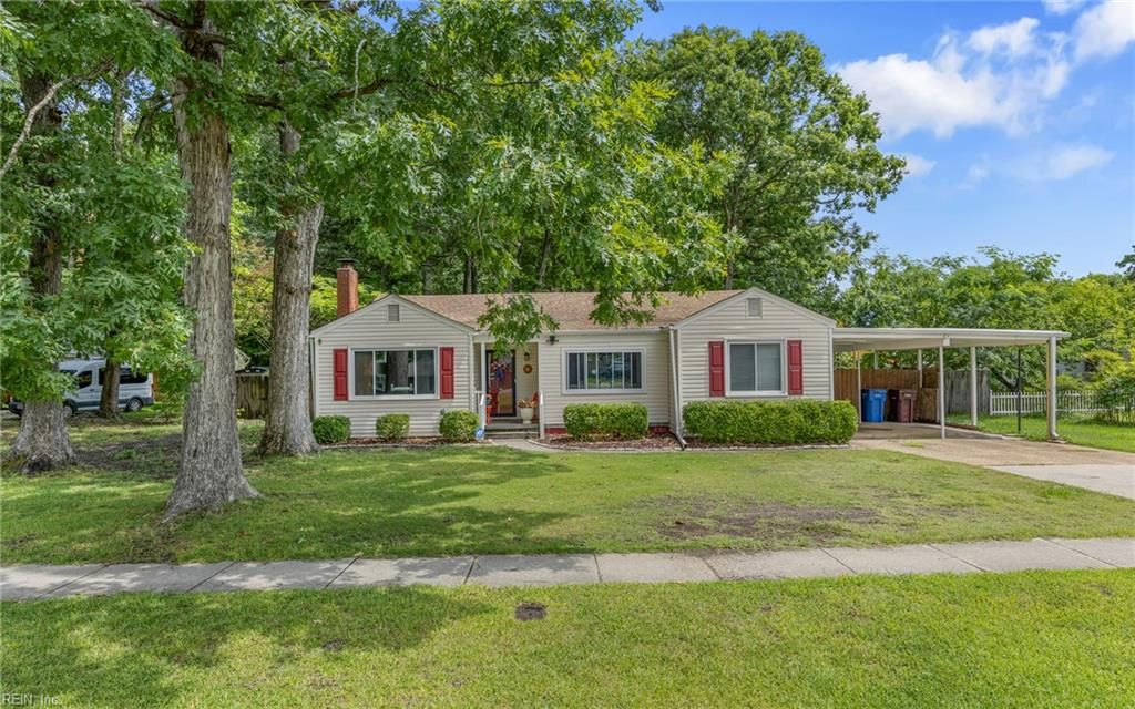 Photo of 3037 Tyre Neck Road, Chesapeake, VA 23321 (MLS # 10618162)