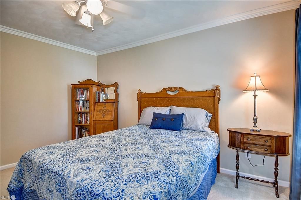 Photo of 605 Foxgate Quarter, Chesapeake, VA 23322 (MLS # 10637811)