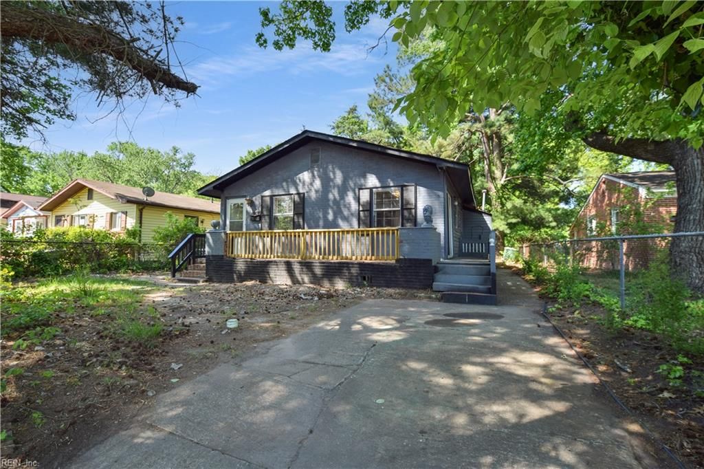 Photo of 461 Dare Avenue, Hampton, VA 23661 (MLS # 10631466)