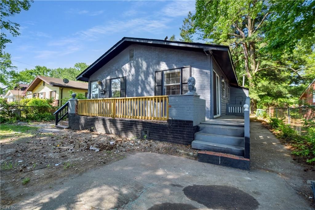 Photo of 461 Dare Avenue, Hampton, VA 23661 (MLS # 10631466)