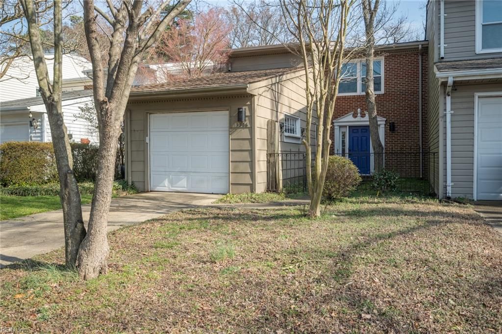 Photo of 1306 Wakefield Drive, Virginia Beach, VA 23455 (MLS # 10624722)