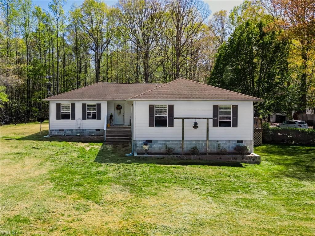 Photo of 8086 Beaver Pond Road, Gloucester, VA 23061 (MLS # 10629421)