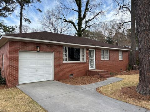 Photo of 531 Terrace Avenue, Virginia Beach, VA 23451 (MLS # 10624601)