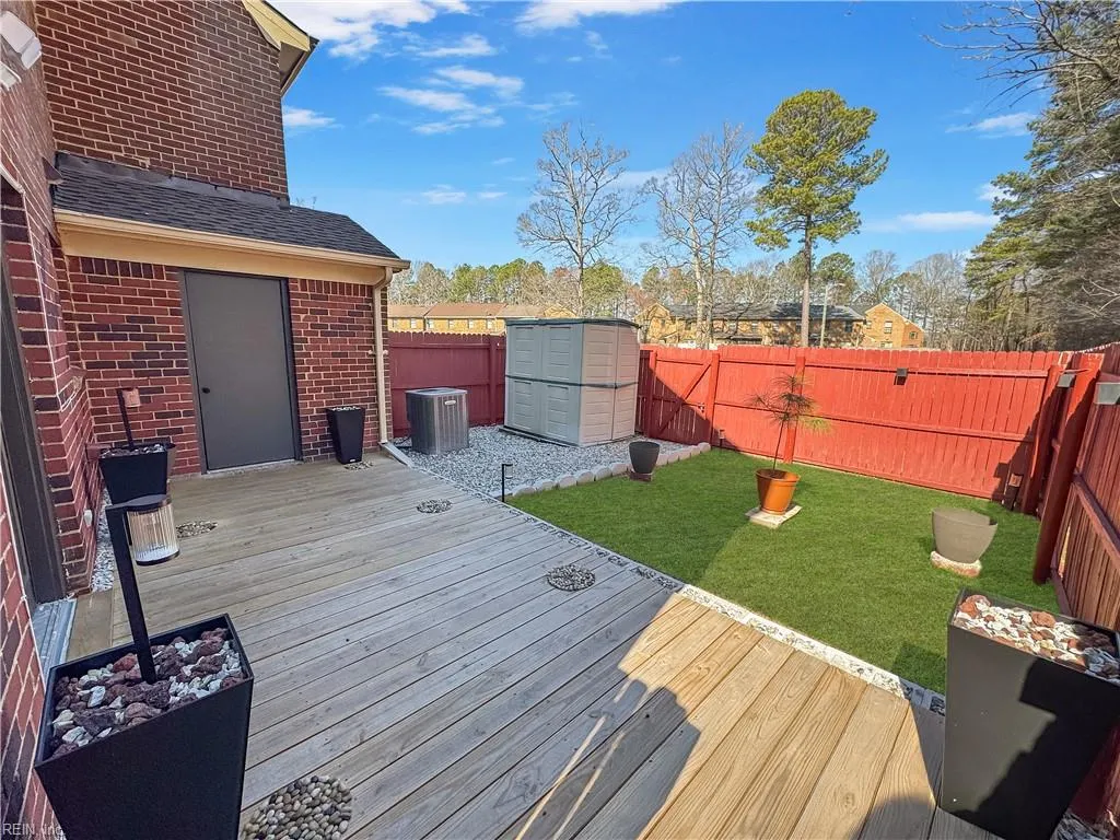 Newport News, Virginia 23608, United States, 3 Bedrooms Bedrooms, ,3 BathroomsBathrooms,Residential,Active,86802