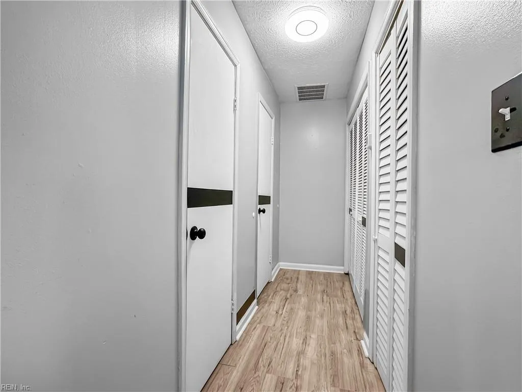 Newport News, Virginia 23608, United States, 3 Bedrooms Bedrooms, ,3 BathroomsBathrooms,Residential,Active,86802