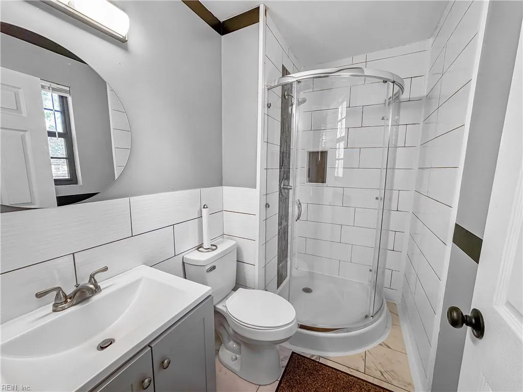 Newport News, Virginia 23608, United States, 3 Bedrooms Bedrooms, ,3 BathroomsBathrooms,Residential,Active,86802