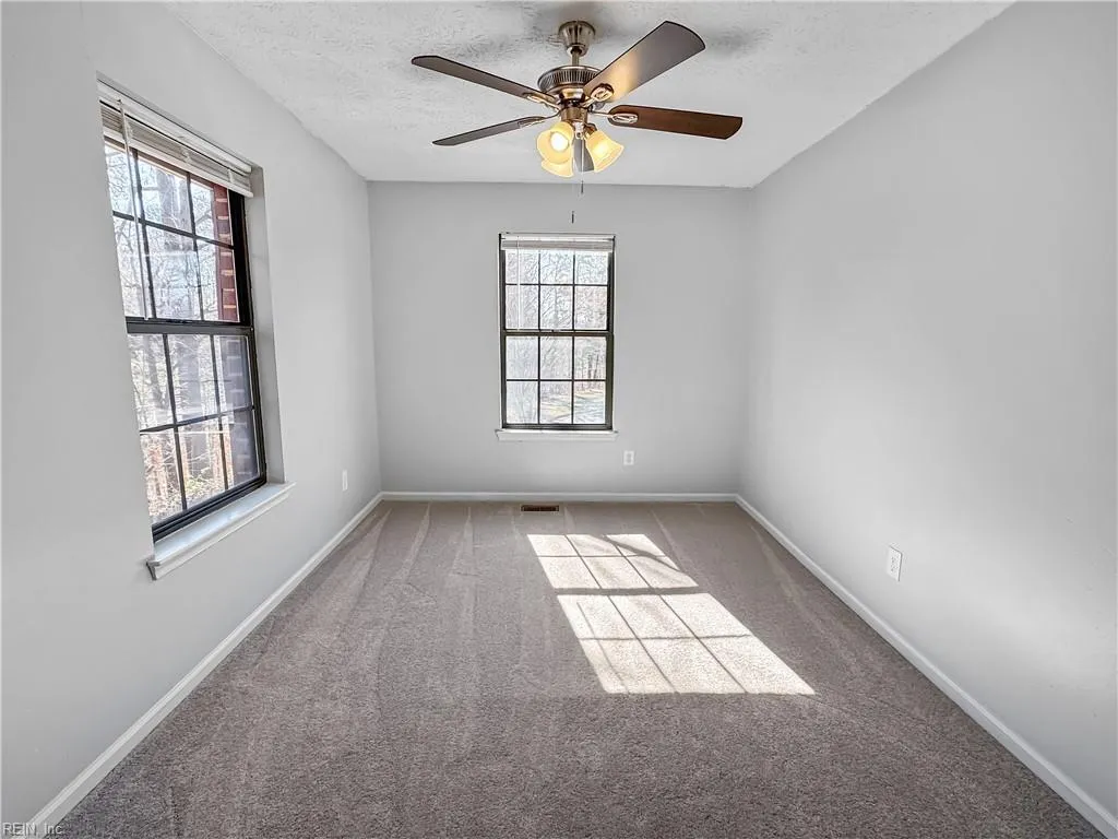 Newport News, Virginia 23608, United States, 3 Bedrooms Bedrooms, ,3 BathroomsBathrooms,Residential,Active,86802