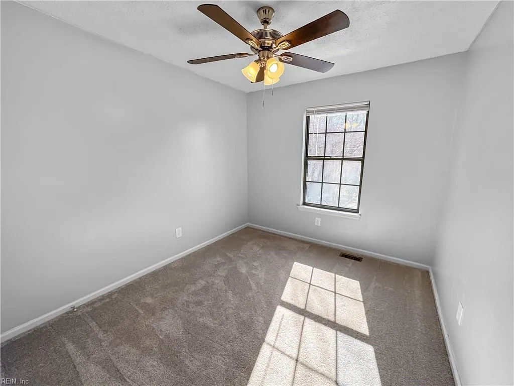 Newport News, Virginia 23608, United States, 3 Bedrooms Bedrooms, ,3 BathroomsBathrooms,Residential,Active,86802