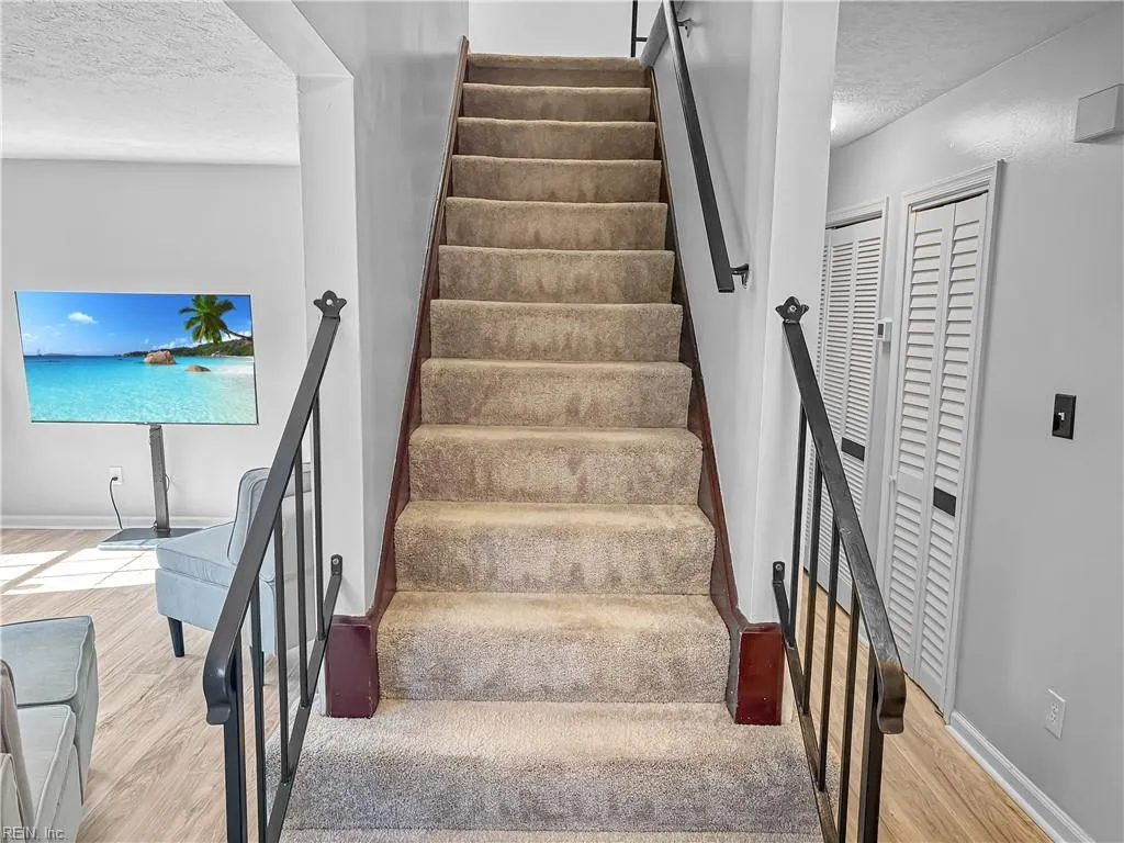 Newport News, Virginia 23608, United States, 3 Bedrooms Bedrooms, ,3 BathroomsBathrooms,Residential,Active,86802