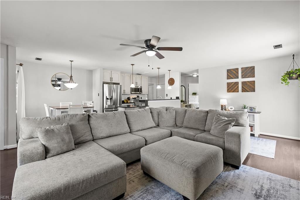 Photo of 3833 Sunstream Parkway, Virginia Beach, VA 23456 (MLS # 10630545)