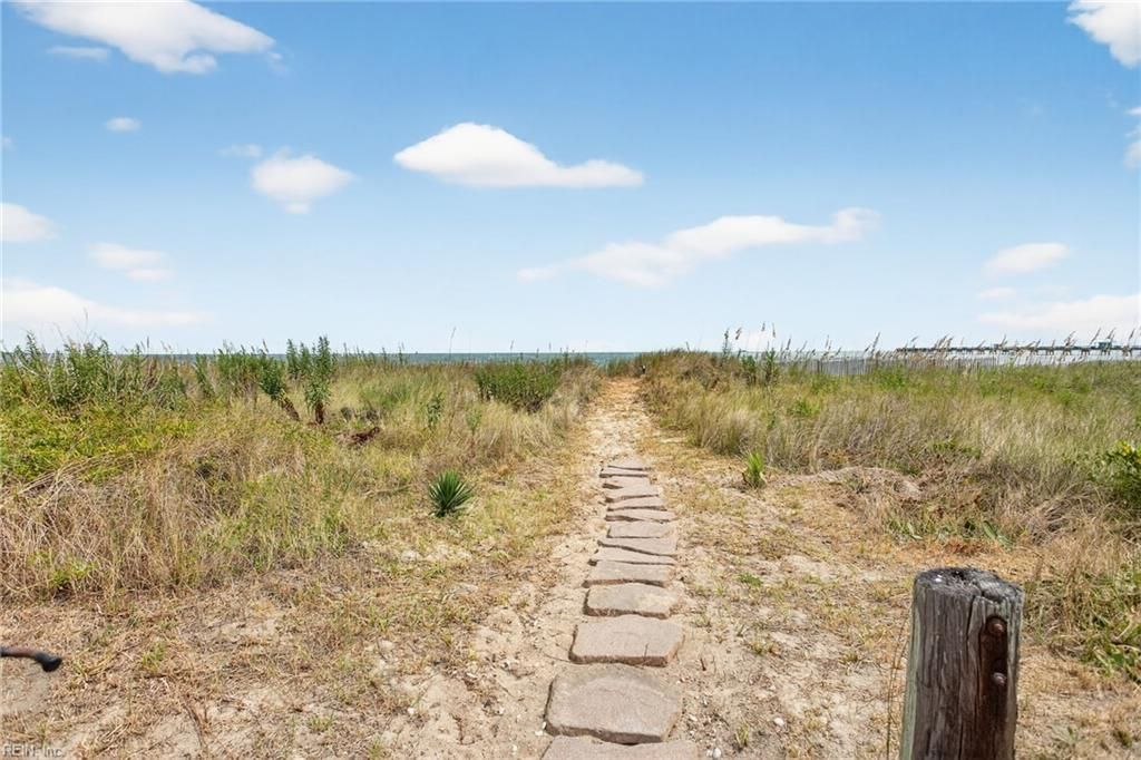 Photo of 504 W Ocean View Avenue, Norfolk, VA 23503 (MLS # 10628197)