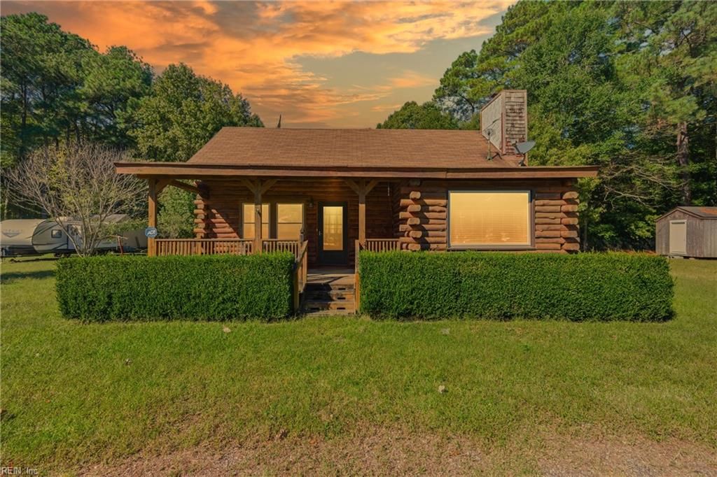 Photo of 919 Princess Anne Road, Virginia Beach, VA 23457 (MLS # 10606779)