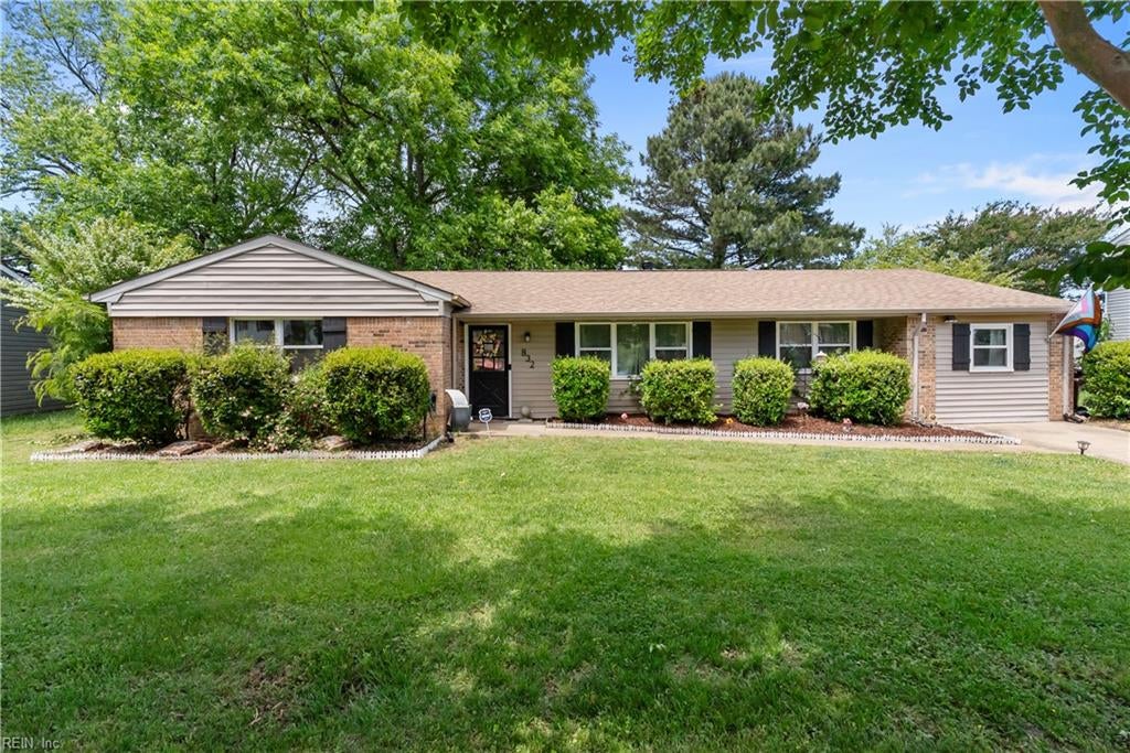 Photo of 832 Parapet Road, Chesapeake, VA 23323 (MLS # 10648787)