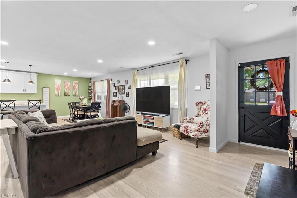 Photo of 832 Parapet Road, Chesapeake, VA 23323 (MLS # 10648787)