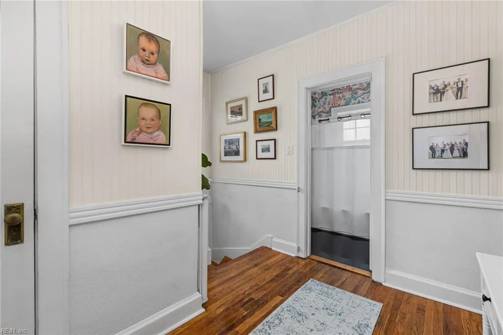 Norfolk, Virginia 23507, United States, 3 Bedrooms Bedrooms, ,3 BathroomsBathrooms,Residential,Pending,88151