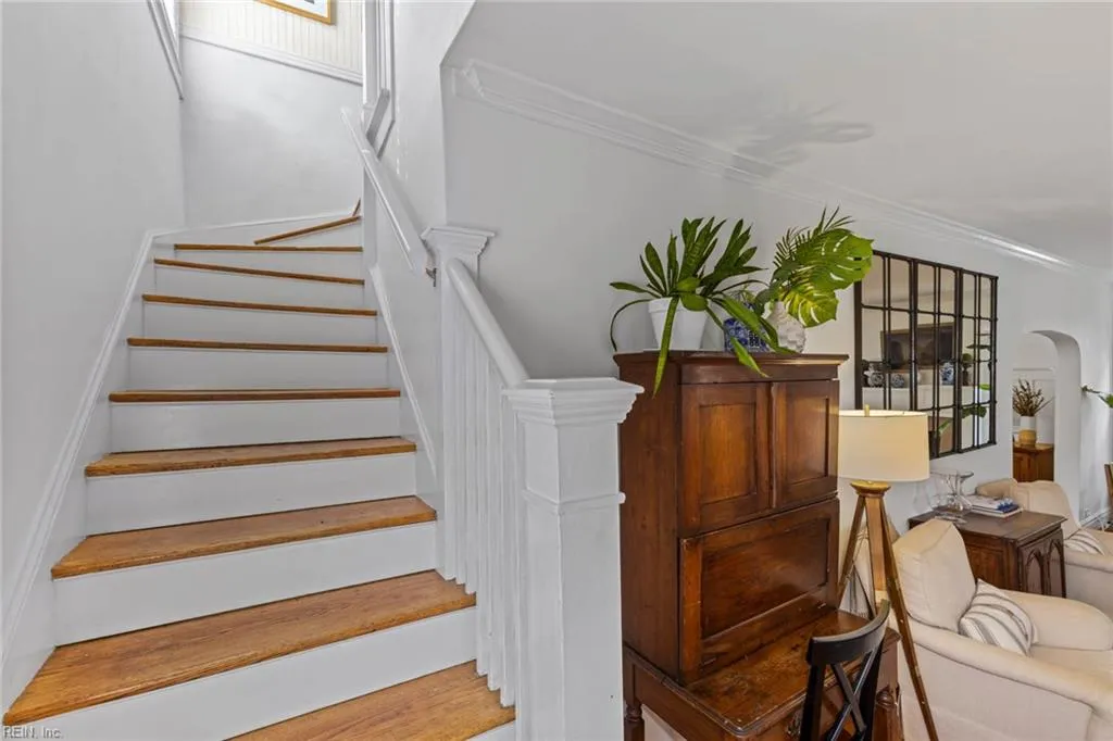 Norfolk, Virginia 23507, United States, 3 Bedrooms Bedrooms, ,3 BathroomsBathrooms,Residential,Pending,88151