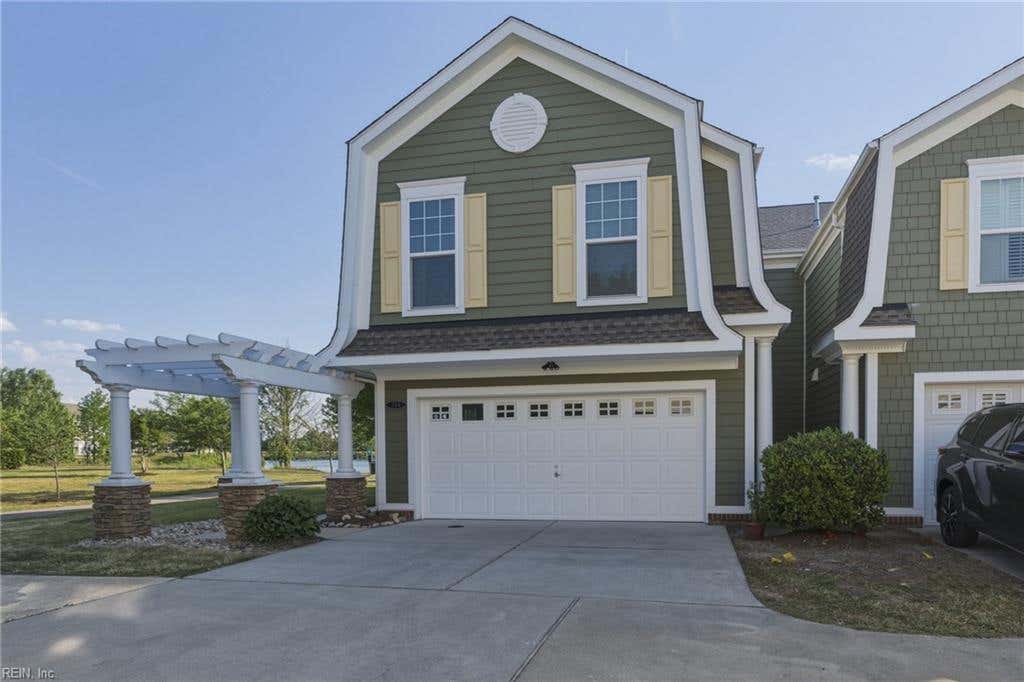 Photo of 214 Stowe Drive, Suffolk, VA 23435 (MLS # 10650343)