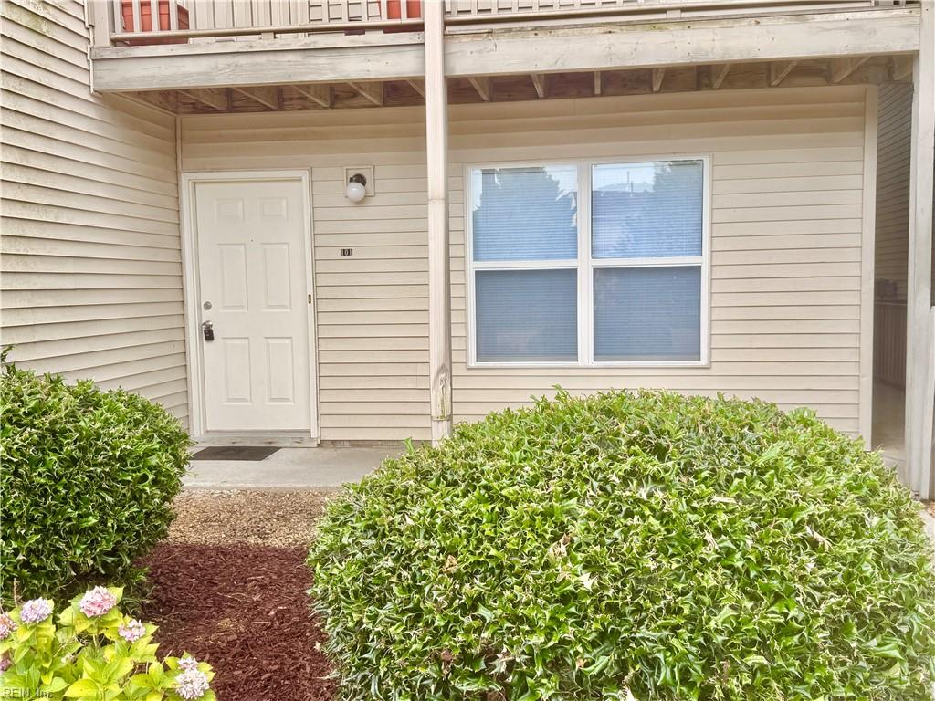 Photo of 512 Thorncliff Drive #101, Newport News, VA 23608 (MLS # 10644214)