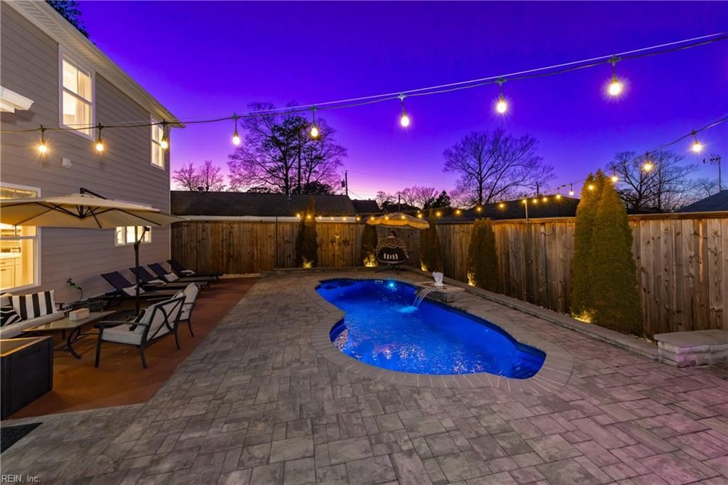 Photo of 825 Greensboro Avenue, Virginia Beach, VA 23451 (MLS # 10618140)