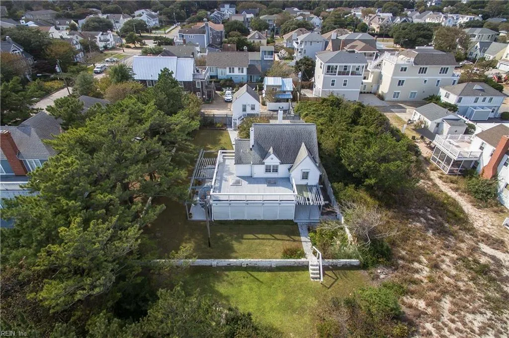 Virginia Beach, Virginia 23451, United States, 5 Bedrooms Bedrooms, ,4 BathroomsBathrooms,Residential,Active,233246