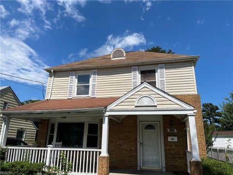 Photo of 1620 Roanoke Avenue, Newport News, VA 23607 (MLS # 10648343)