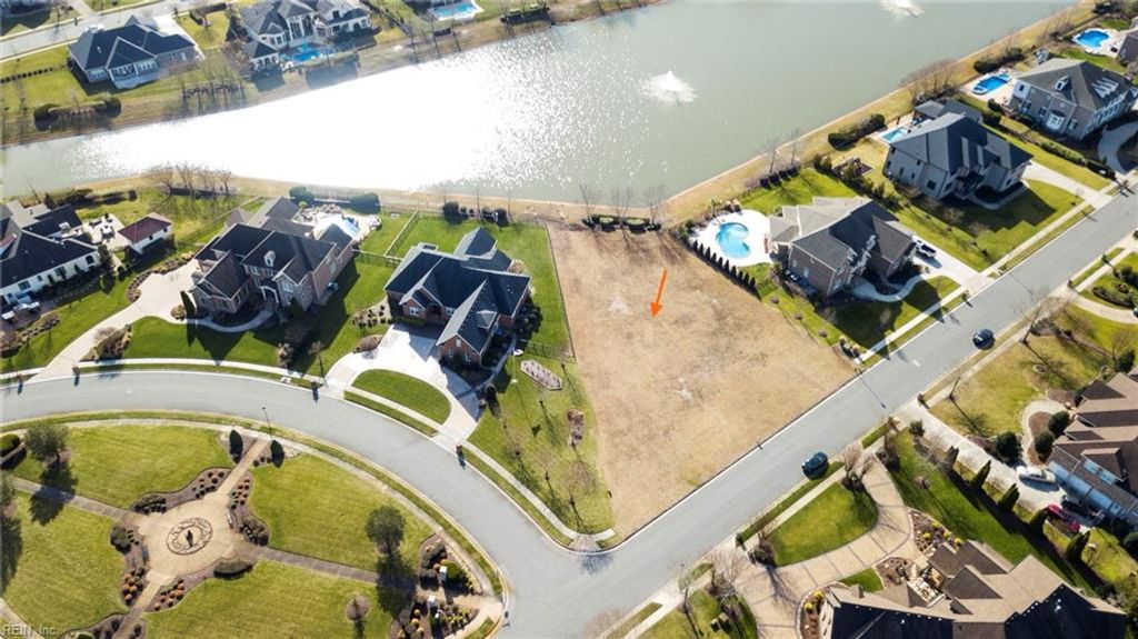 Photo of 341 Scone Castle Loop, Chesapeake, VA 23322 (MLS # 10615710)