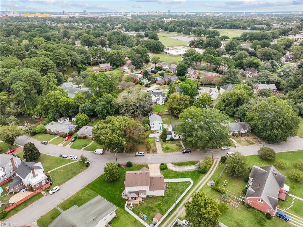 Photo of 199 Riverside Drive, Portsmouth, VA 23707 (MLS # 10606780)