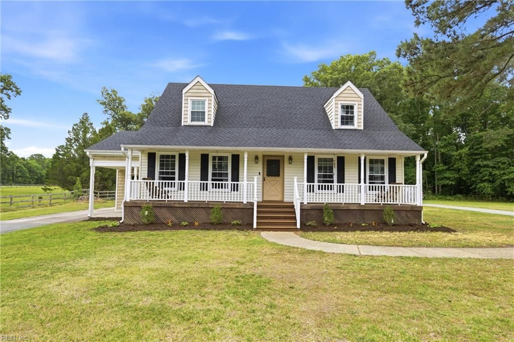 Photo of 1705 Mount Pleasant Road, Chesapeake, VA 23322 (MLS # 10636374)