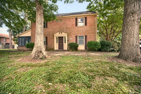 Photo of 369 Circuit Lane #A, Newport News, VA 23608 (MLS # 10639270)