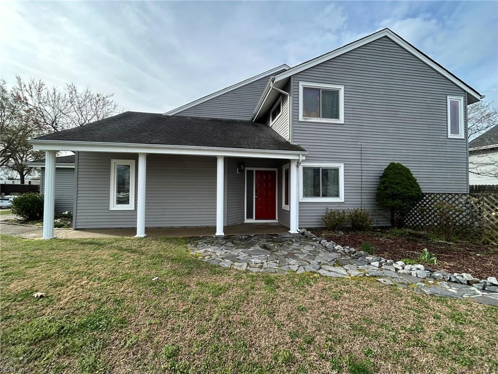 Photo of 913 Lord Dunmore Drive, Virginia Beach, VA 23464 (MLS # 10625393)