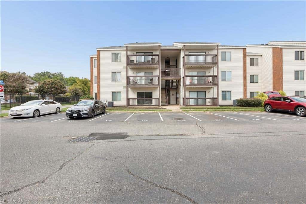Photo of 23 Davenport Court, Hampton, VA 23666 (MLS # 10650638)