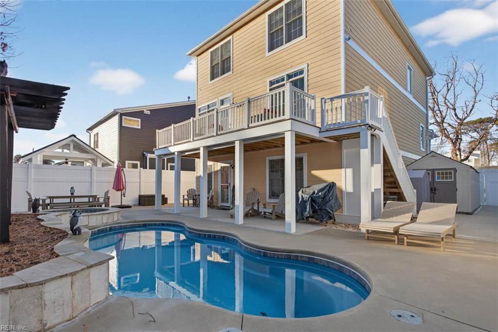 Photo of 724 Delaware Avenue, Virginia Beach, VA 23451 (MLS # 10614108)