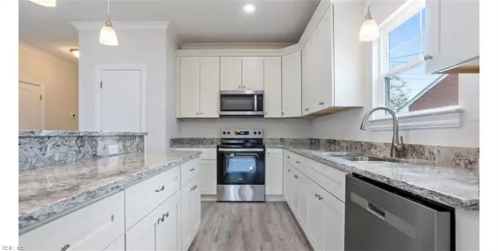 Newport News, Virginia 23607, United States, 4 Bedrooms Bedrooms, ,3 BathroomsBathrooms,Residential,Pending,18755