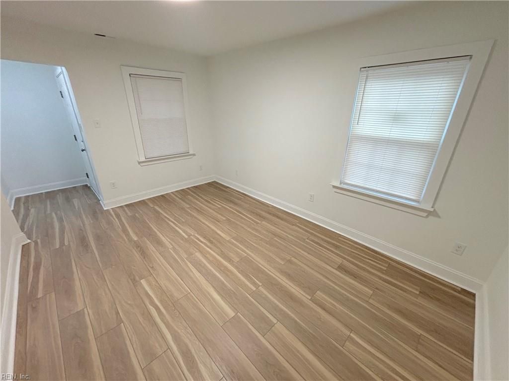 Photo of 102 Cushing Street, Portsmouth, VA 23702 (MLS # 10620324)